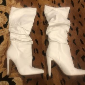 Steve Madden 9 1/2 white leather boots